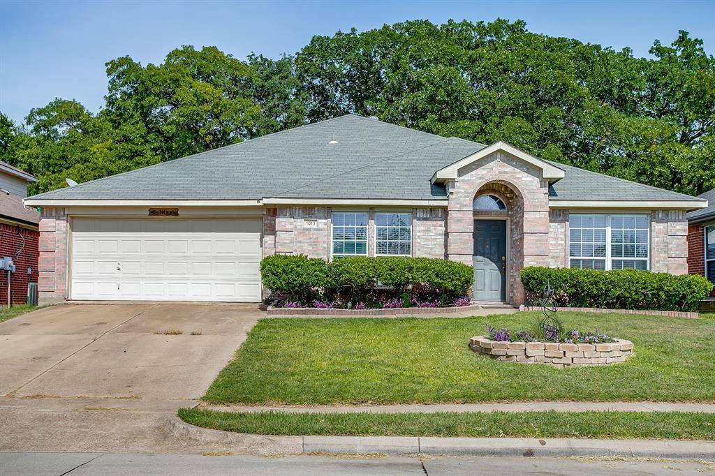 1013 Hidden Lake Drive — photo