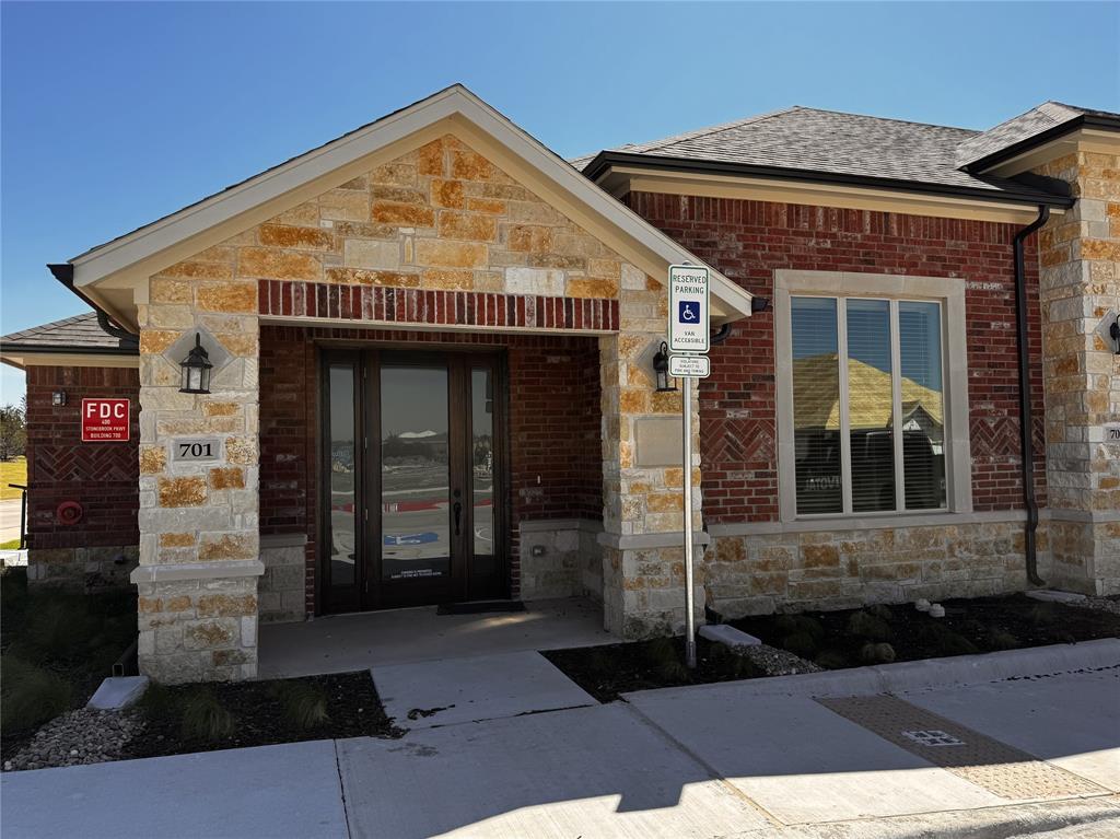 400 Stonebrook 701 — photo