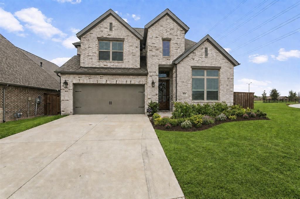 1904 Song Sparrow Lane — photo