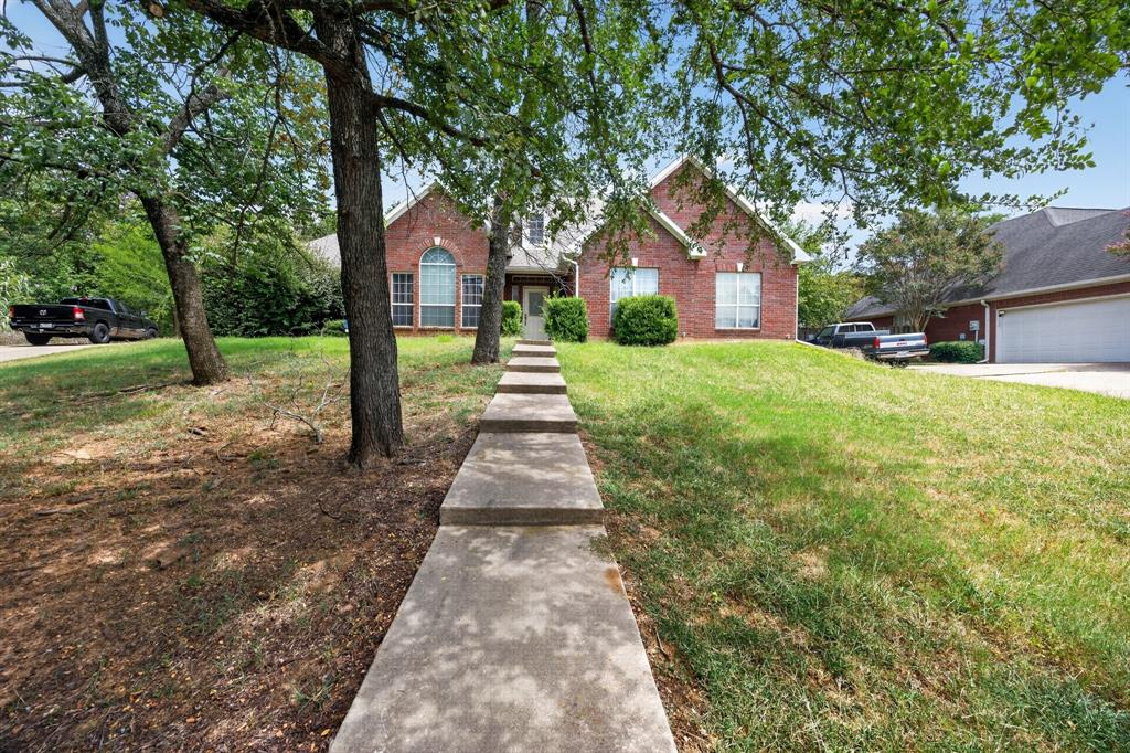 804 Waterloo Lake Drive — photo