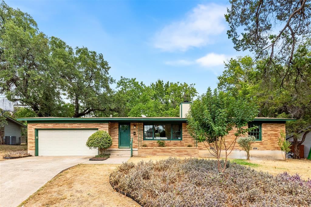 4601 Robinwood Drive — photo