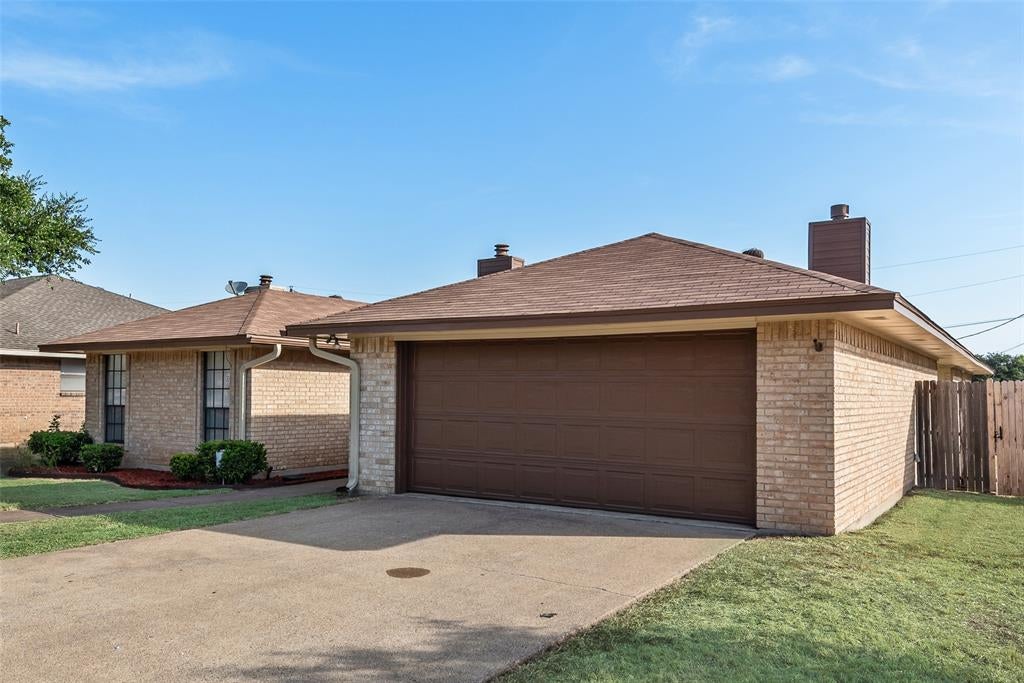 217 Silver Creek Drive — photo