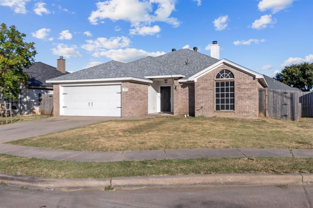 607 Meadowbrook Drive — photo
