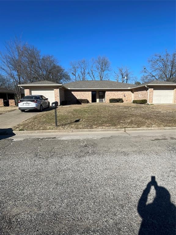 421 McGrede Drive — photo