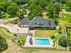1555 Hunterglenn Drive — photo