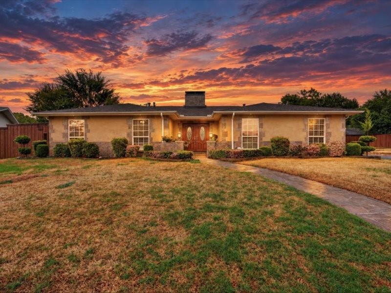 12557 High Meadow Drive — photo