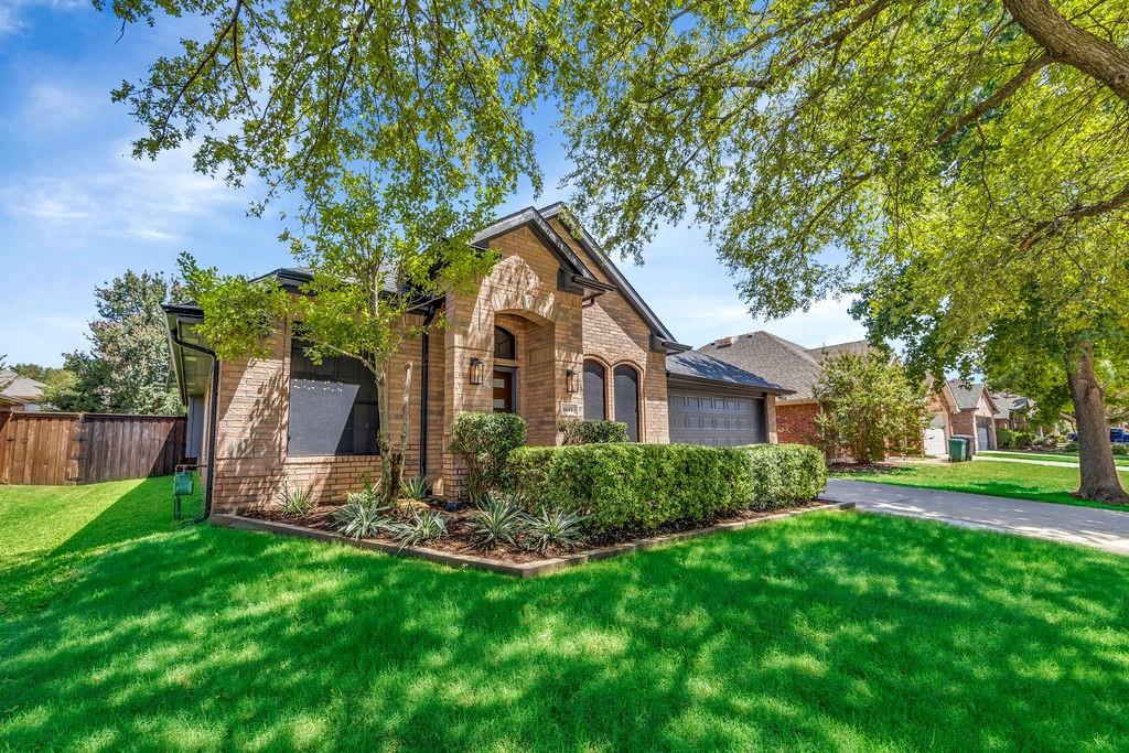 1611 Mallard Drive — photo