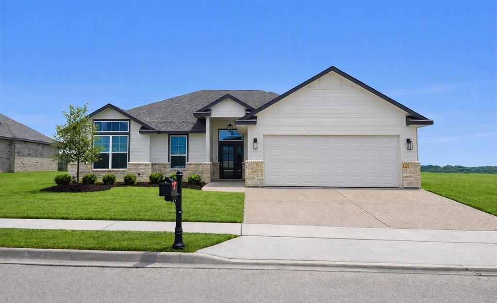 395 Frederick Drive — photo