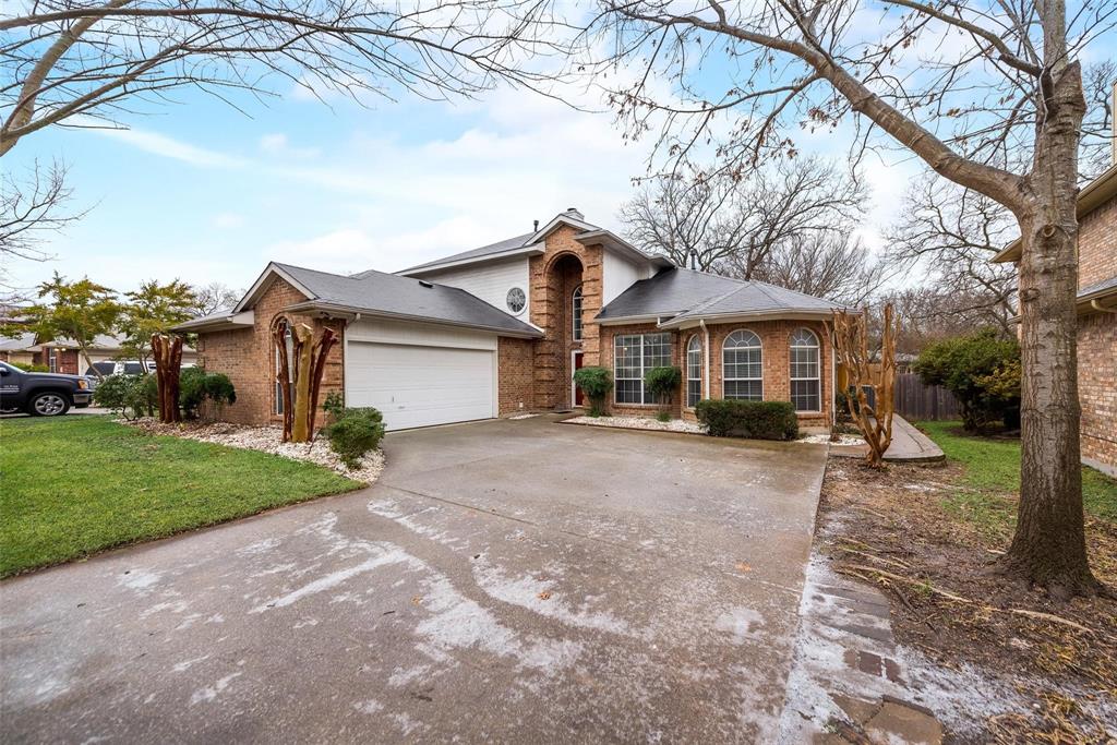 913 Wisperwood Drive — photo