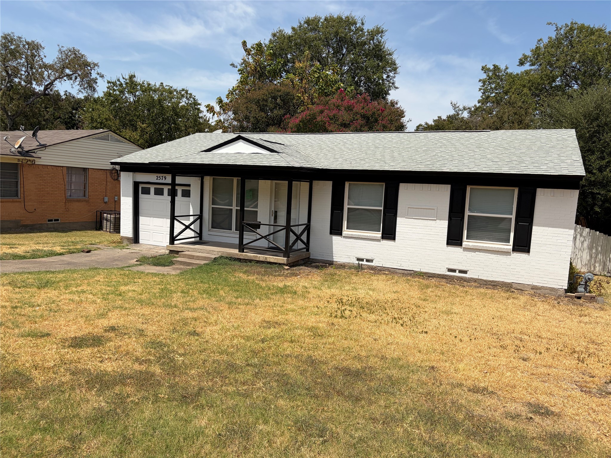 2579 Springvale Drive — photo