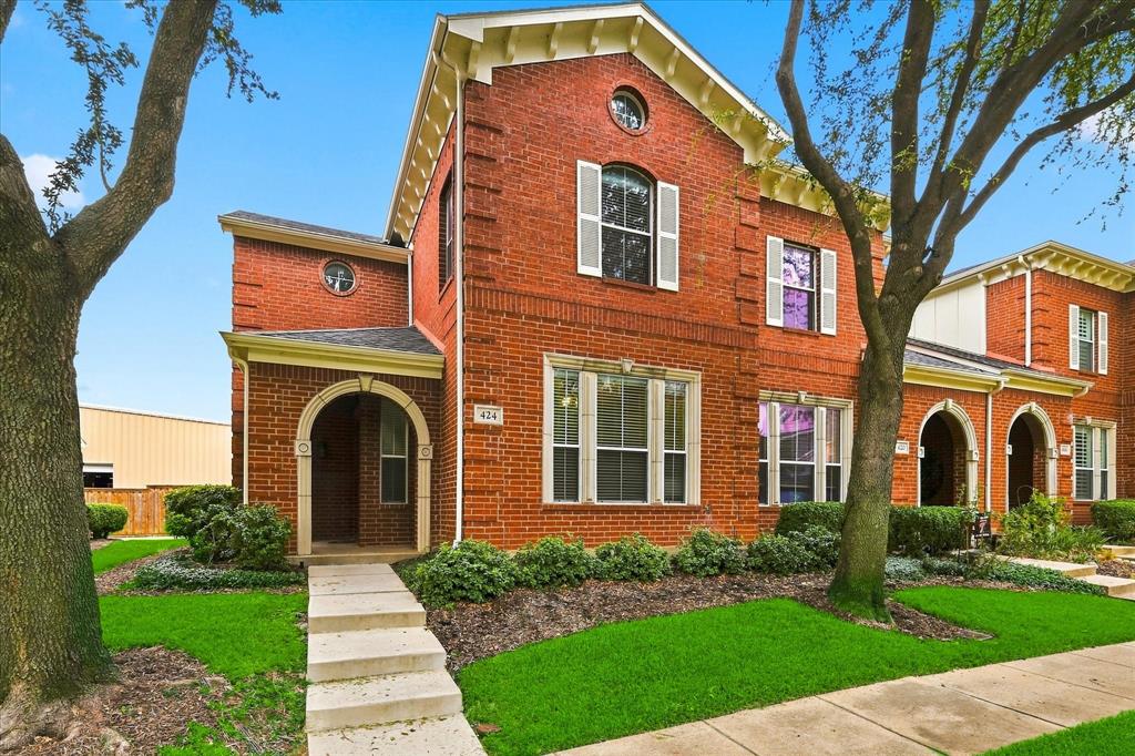 424 Legends Drive — photo
