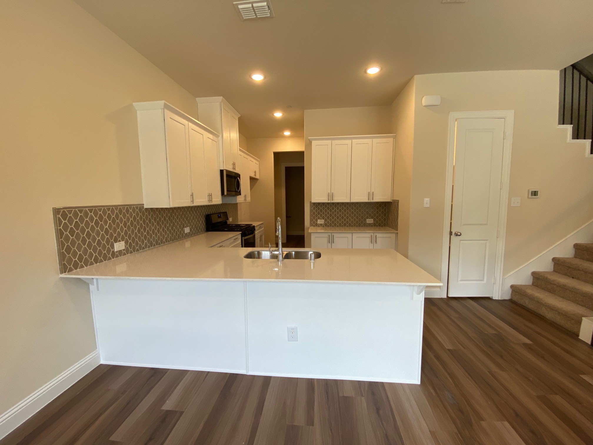 6245 Rainbow Valley Place — photo