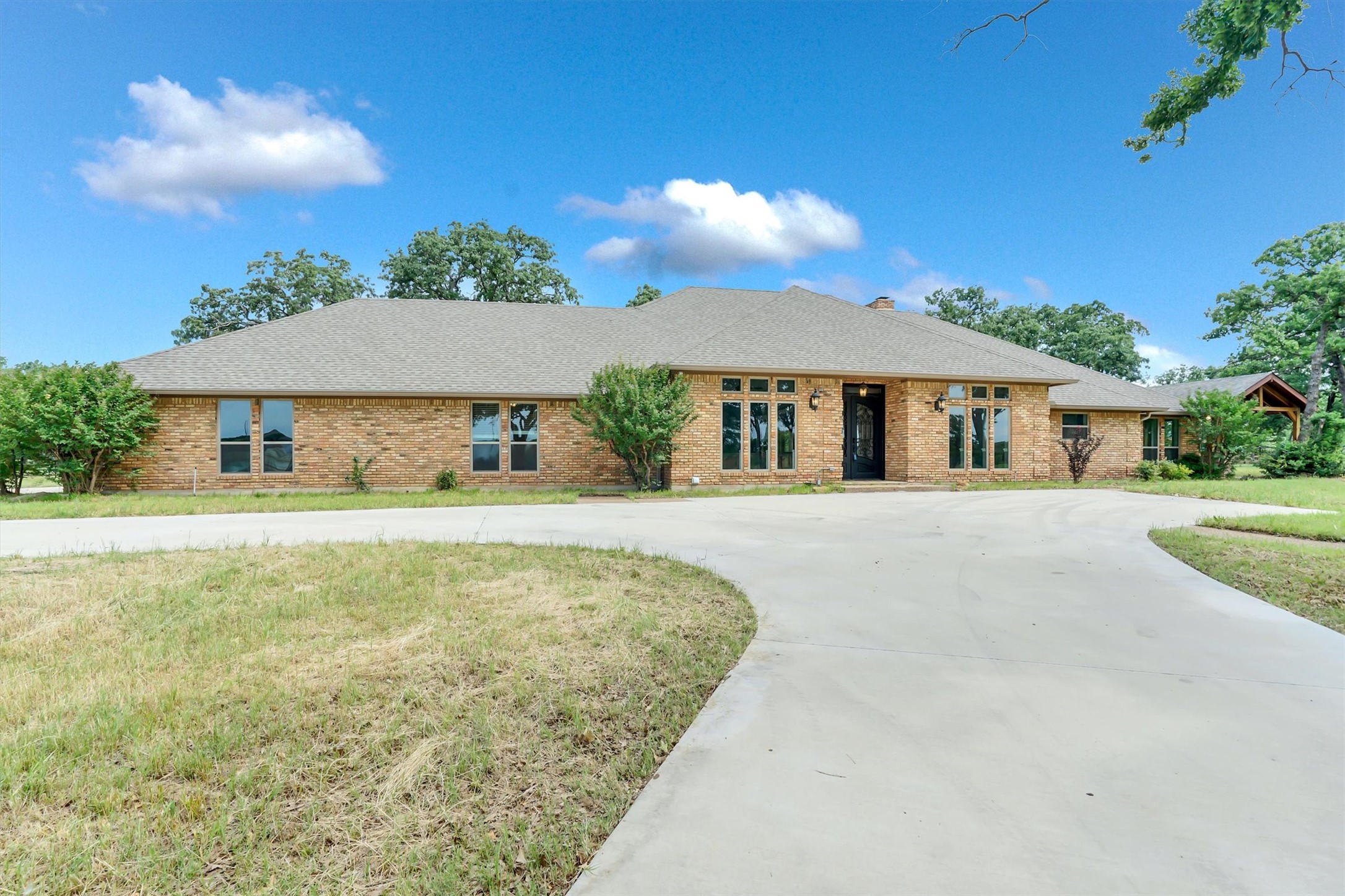 631 FM 407 E — photo