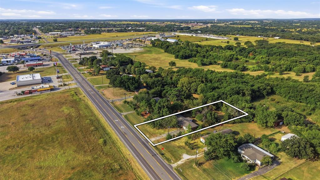 1017 Highway 377 N — photo