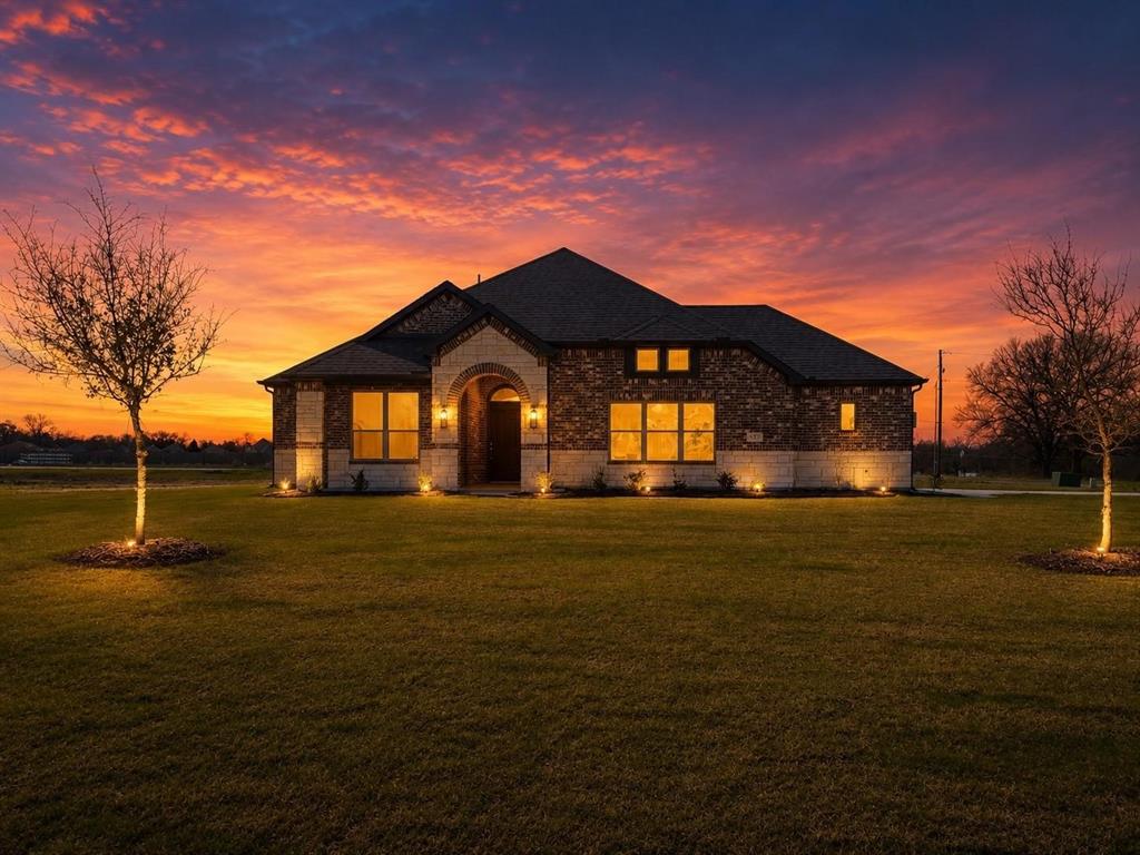 725 Windward Court — photo