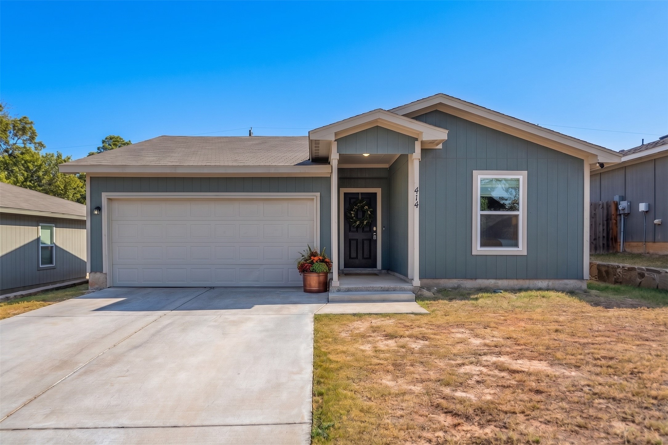 414 E Munson Street, Denison, TX 75021 — photo 2