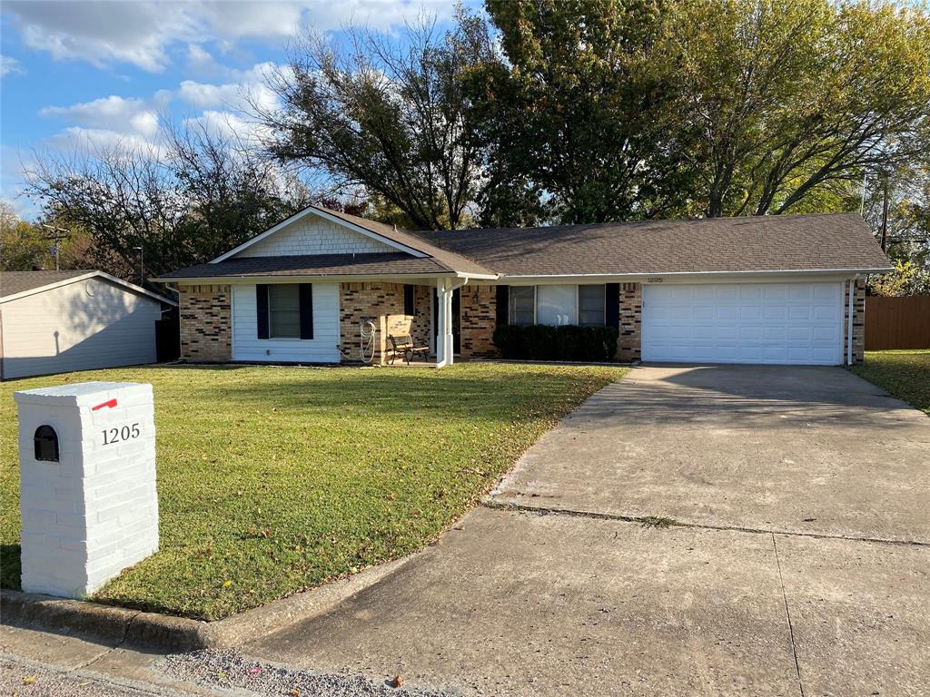 1205 S Valentine Drive — photo