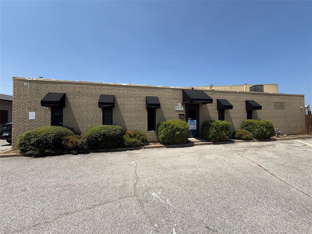 4309 Action Street — photo