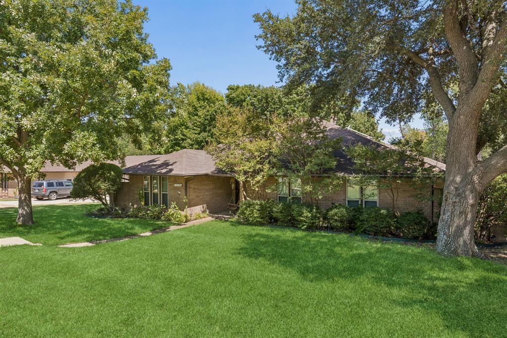 1310 Merrimac Trail — photo