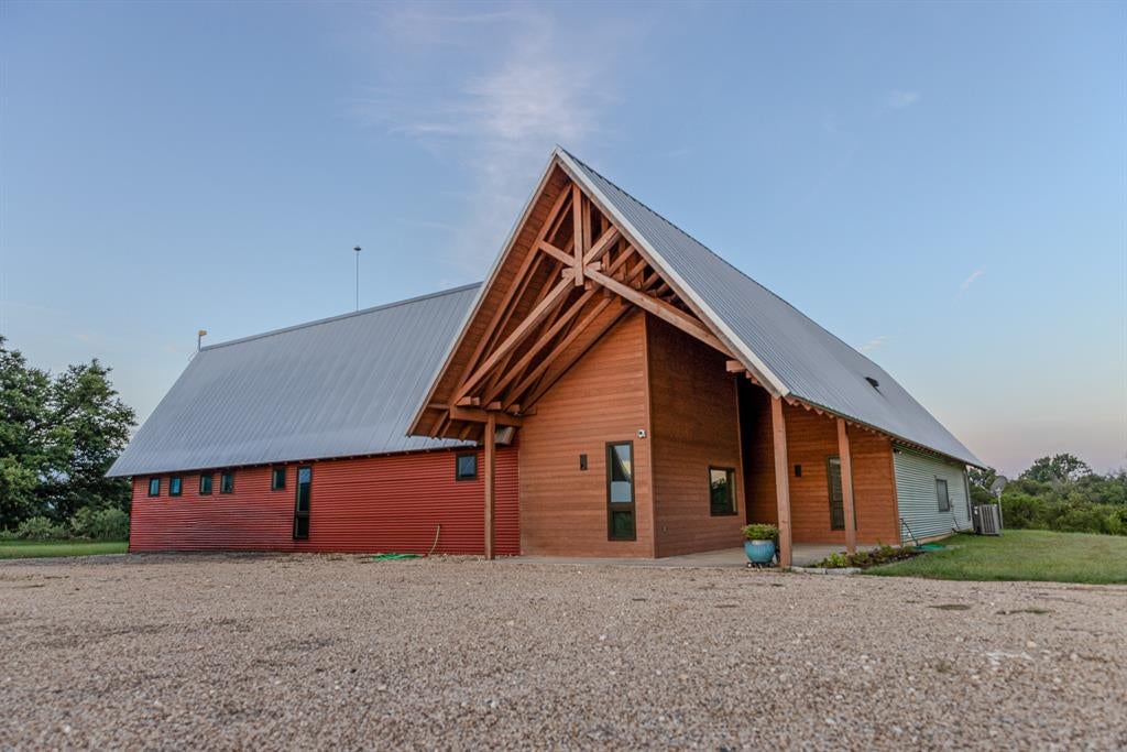 25270 East State Highway 6 — photo