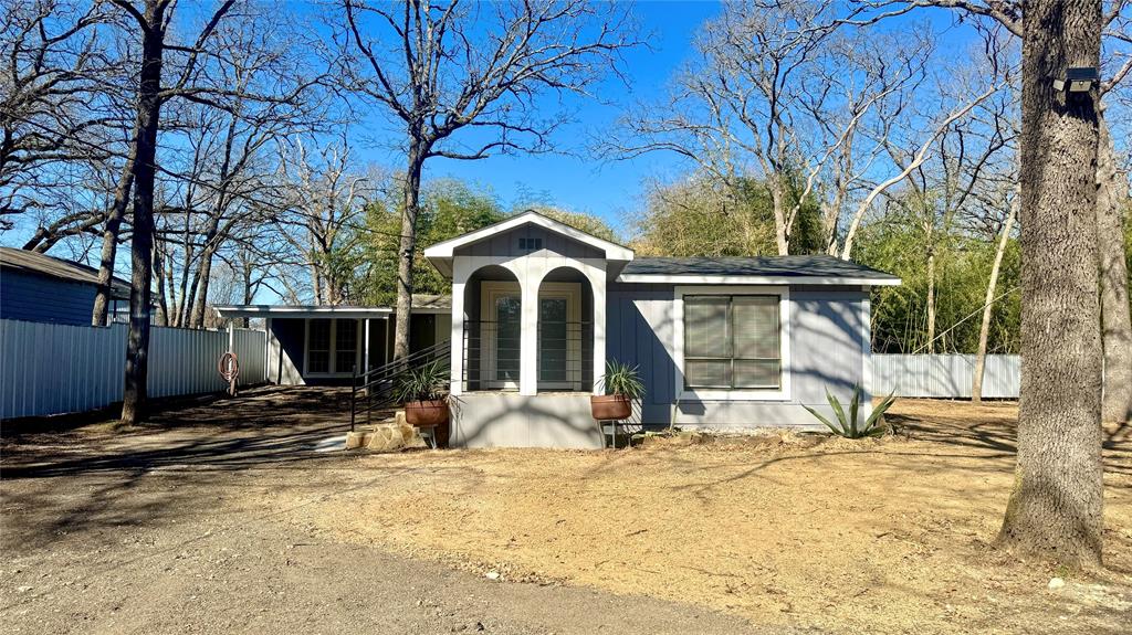 2618 Lakewood Drive — photo