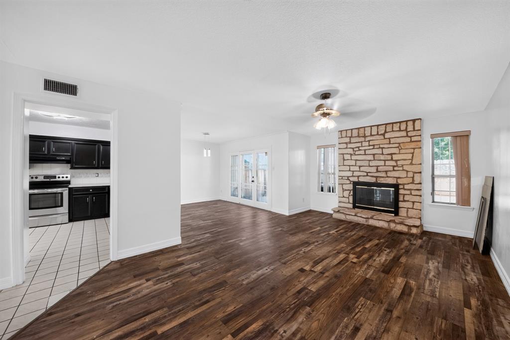 7335 Antoine Drive — photo