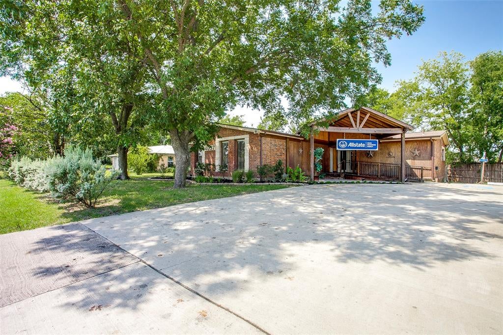 4037 N Goliad Street 101 — photo