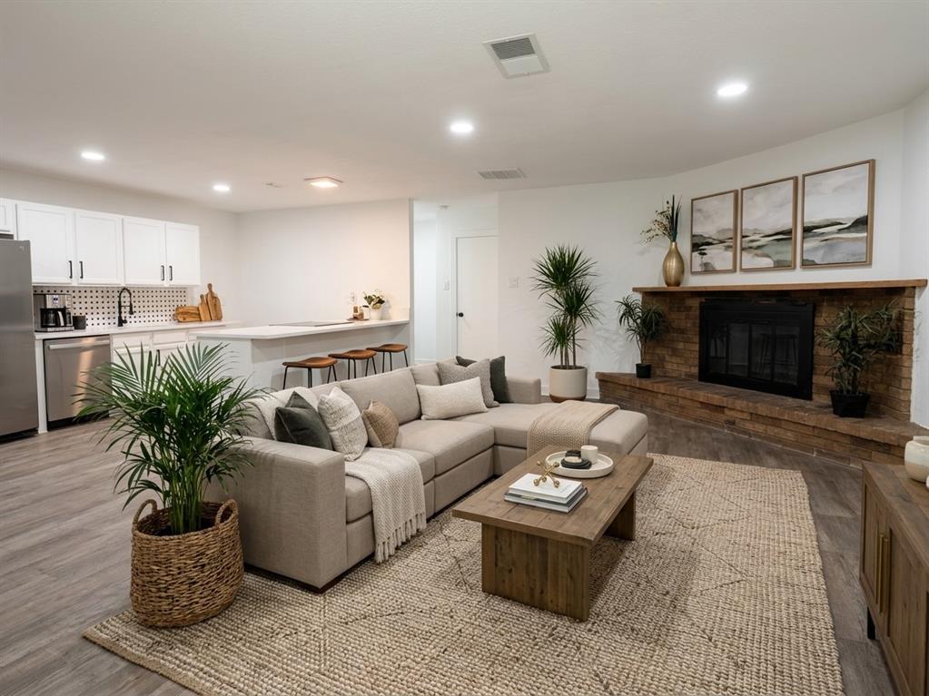 124 W Way Drive — photo