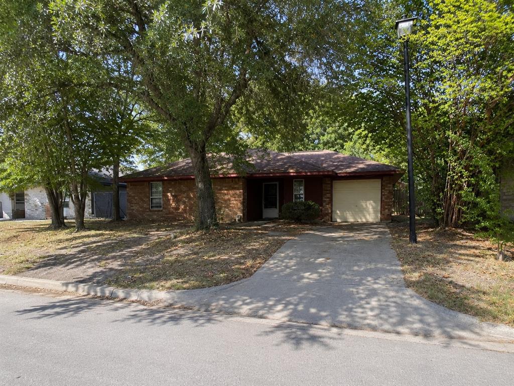 1201 Phillips Circle — photo
