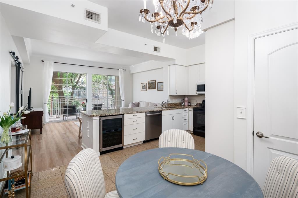 3225 Turtle Creek Boulevard 234 — photo