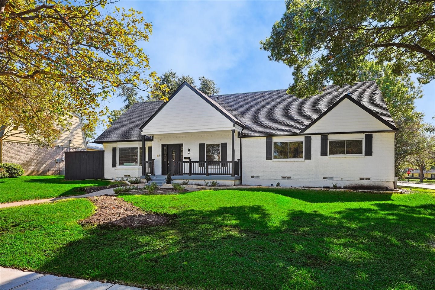 3608 Courtdale — photo