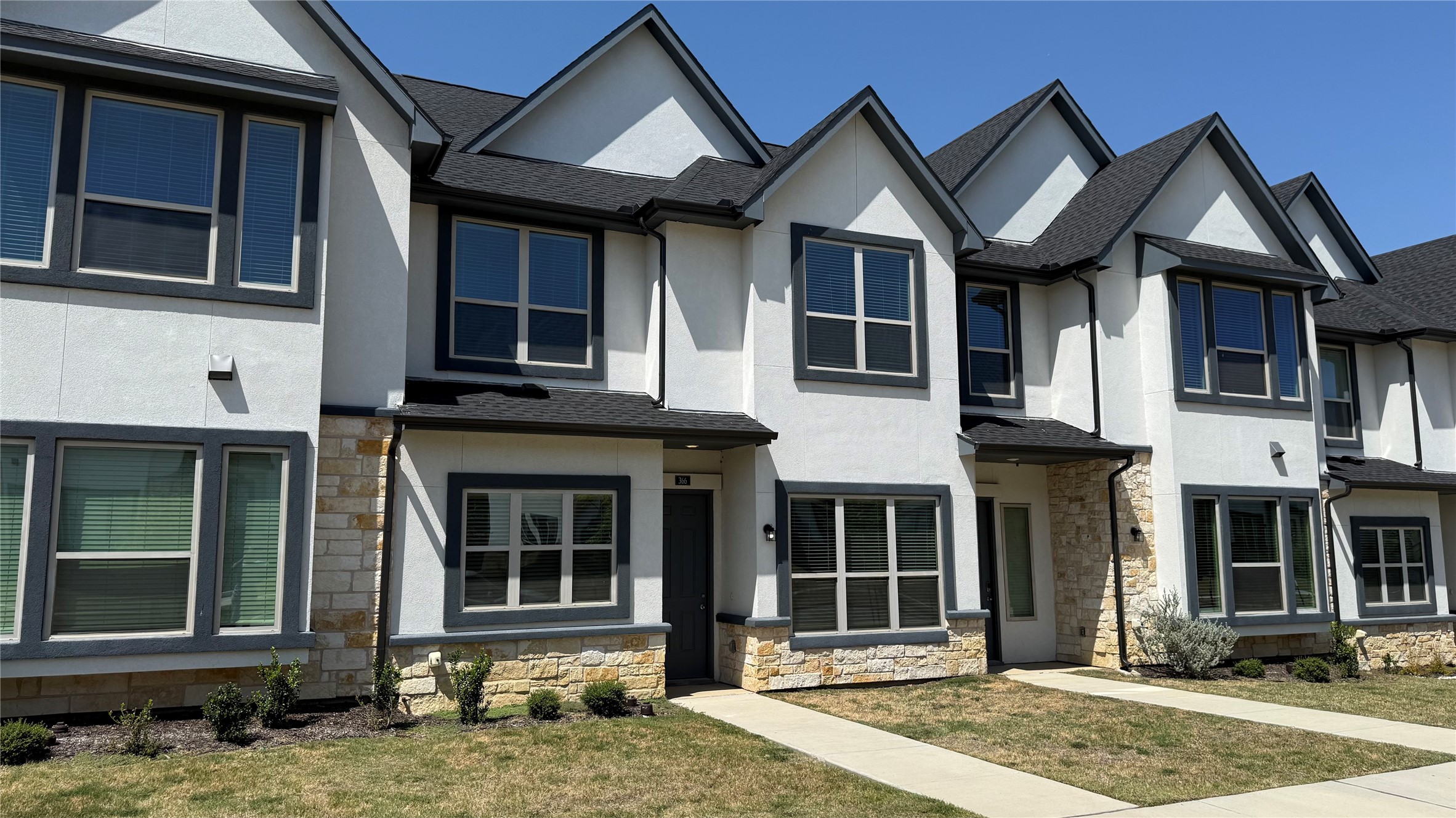 366 Buck Ridge Drive — photo