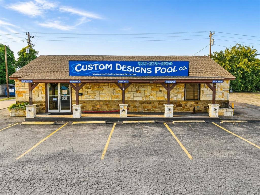 904 E US Highway 377 — photo