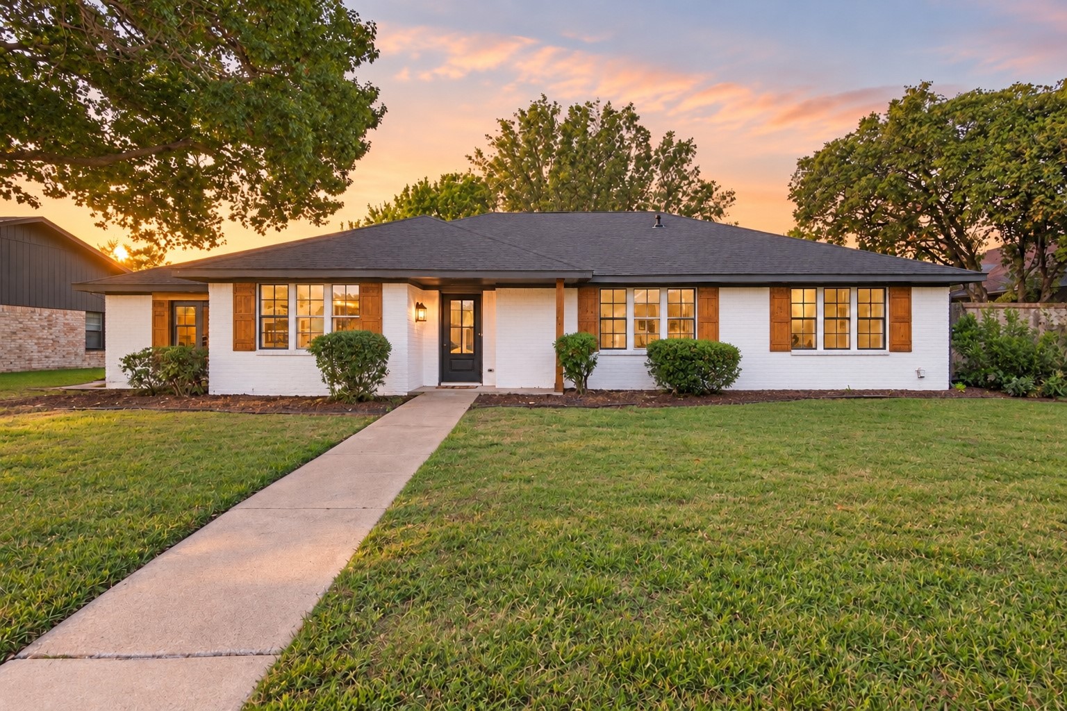 2815 Staffordshire Drive — photo