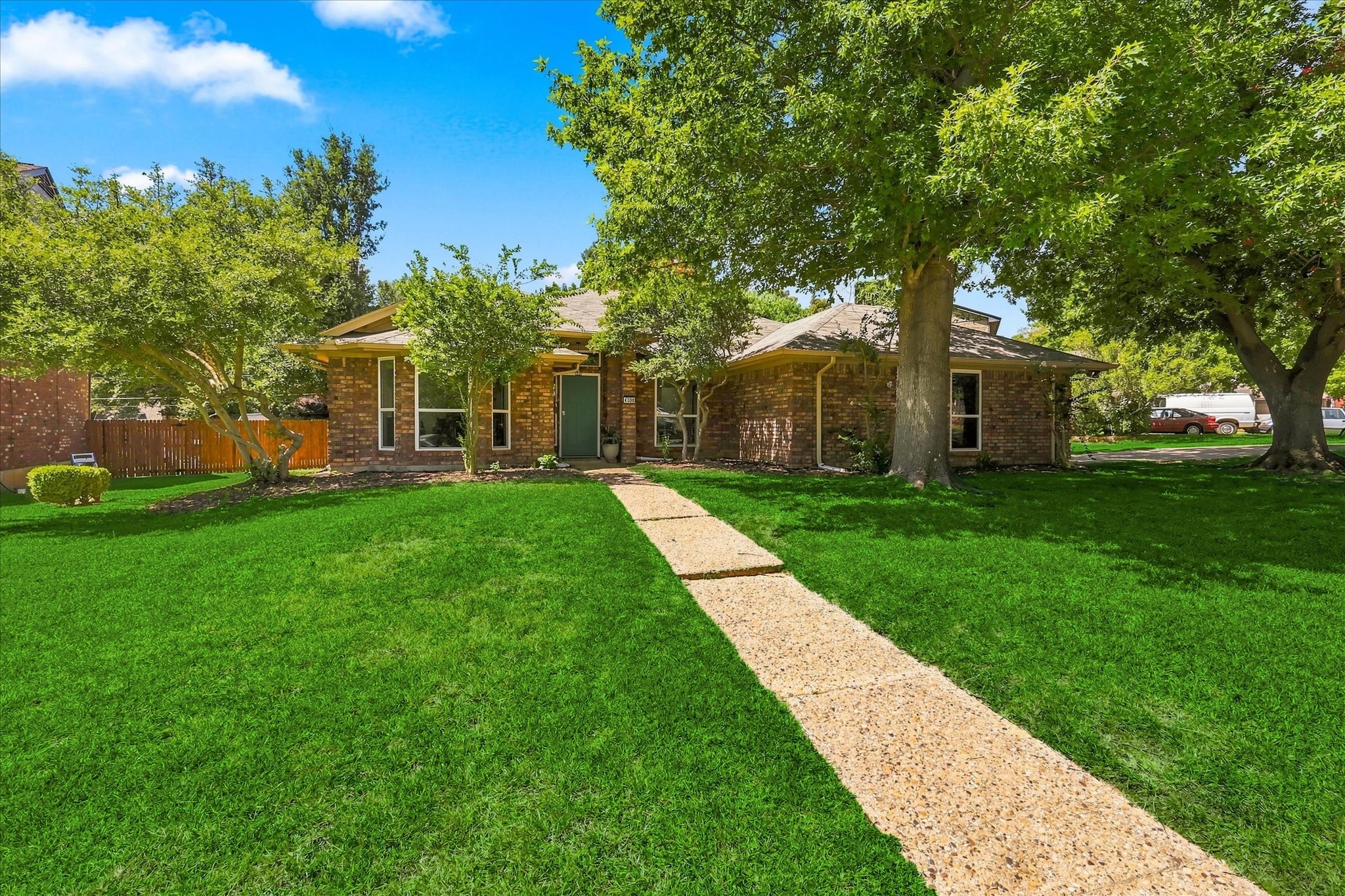 4300 Downsview Court, Arlington, TX 76016 — photo 2