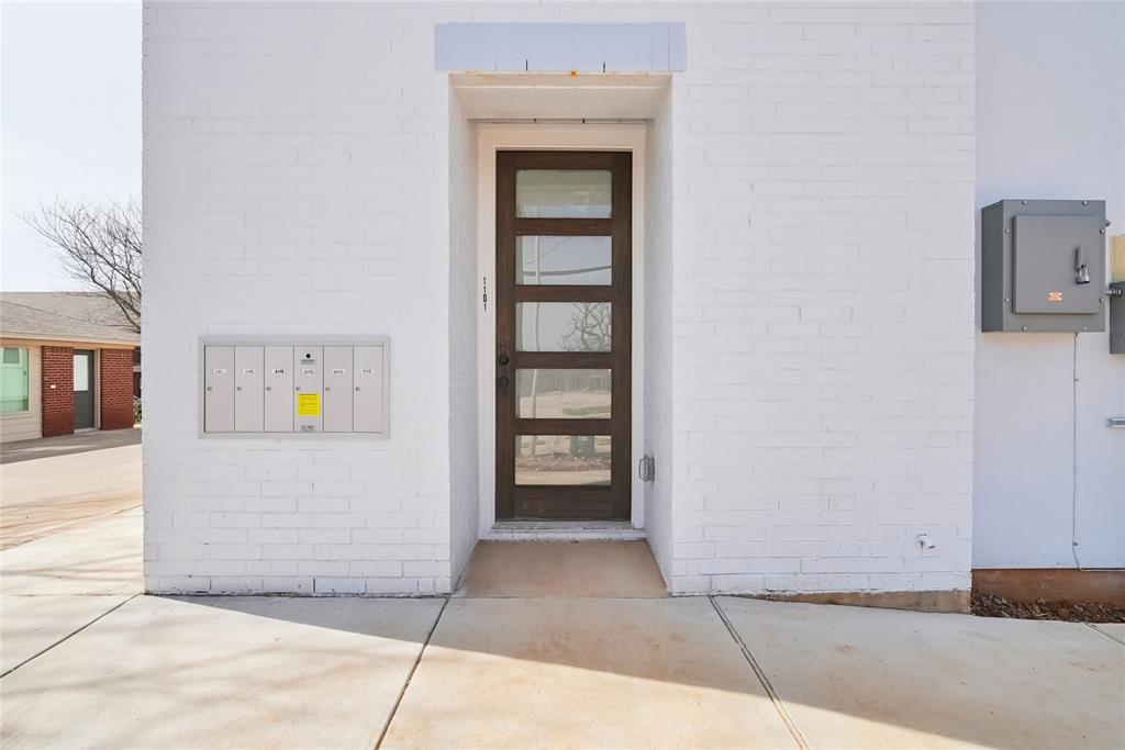 341 Bryan — photo