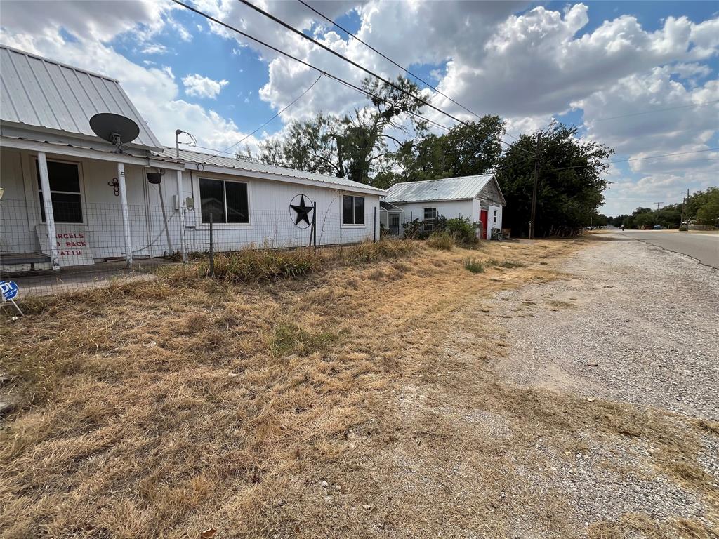 541 E 3rd Street, Baird, TX 79504 — photo 2