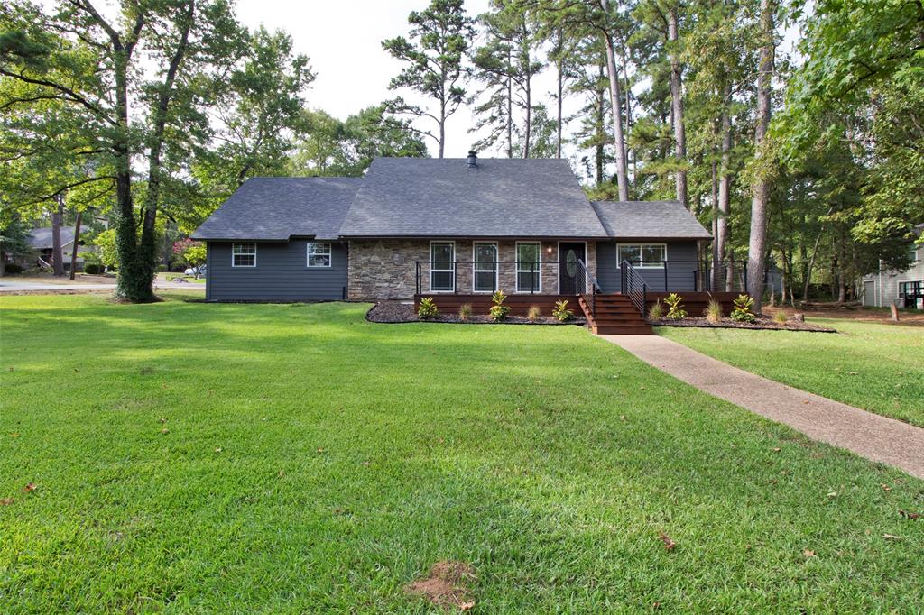 1407 Lakeshore — photo