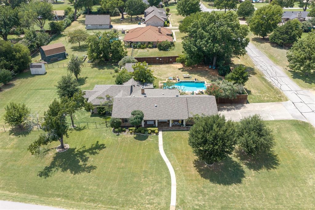 301 Meadow Knoll Drive — photo