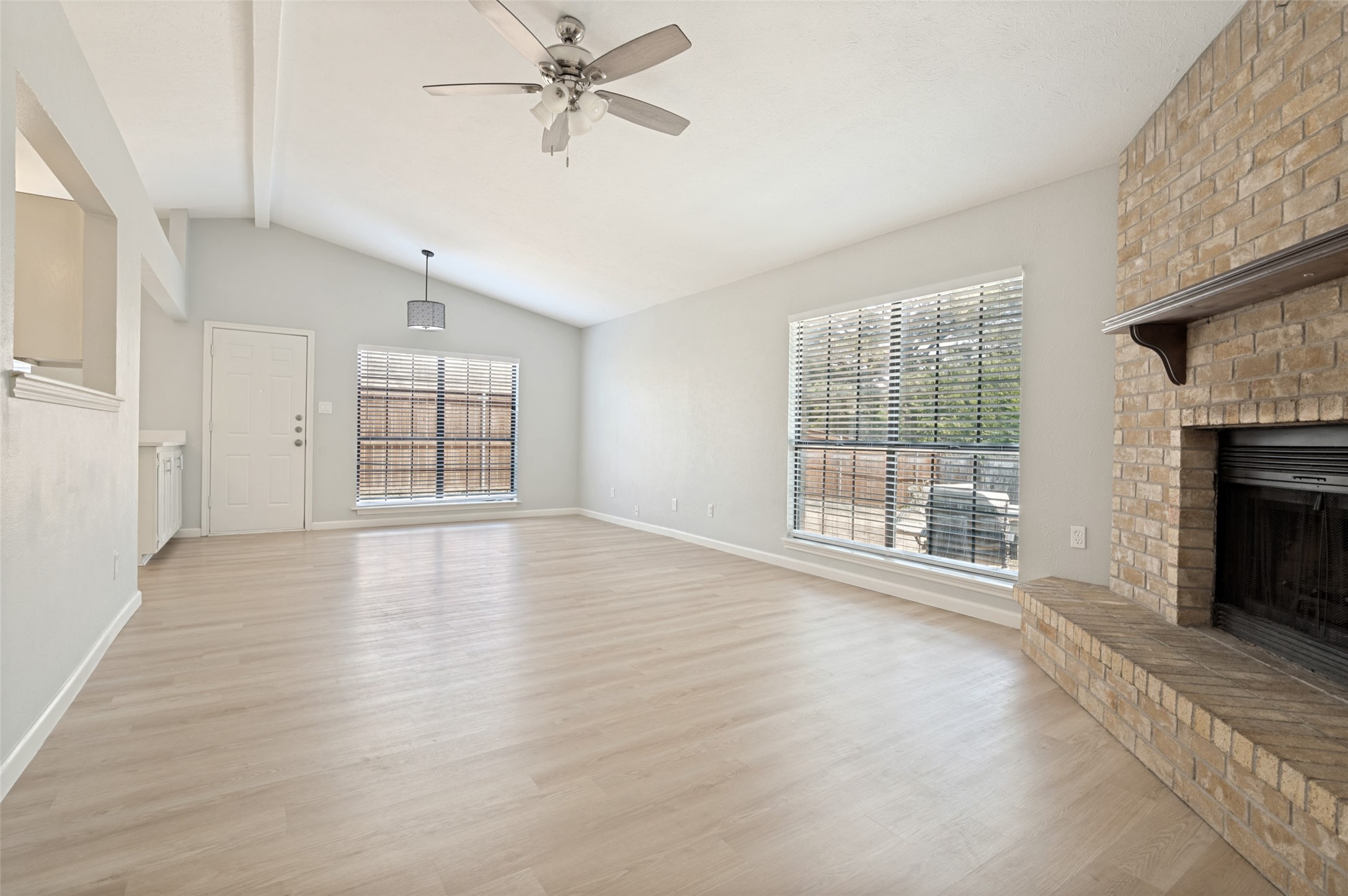 2602 Knoll Trail, Euless, TX 76039 — photo 3