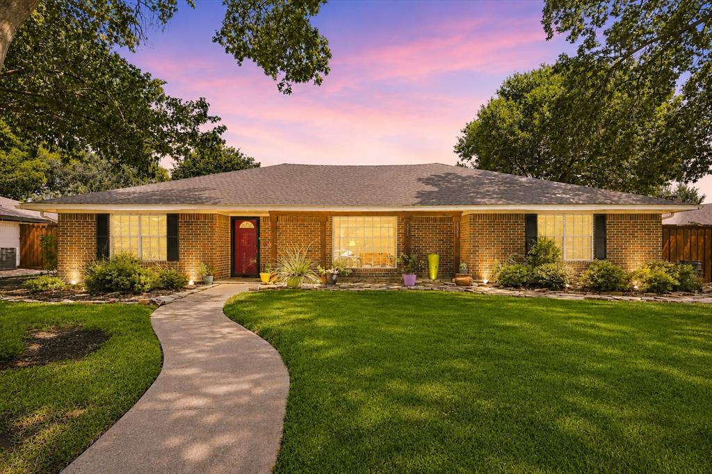 2525 Eucalyptus Drive — photo
