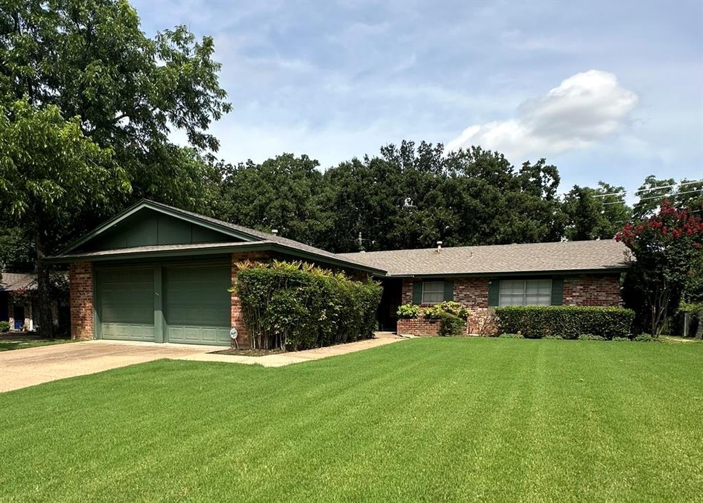 3014 Friendswood Drive — photo
