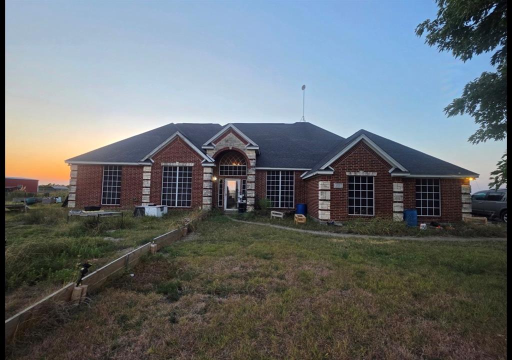 2727 W Ridgeview Circle — photo
