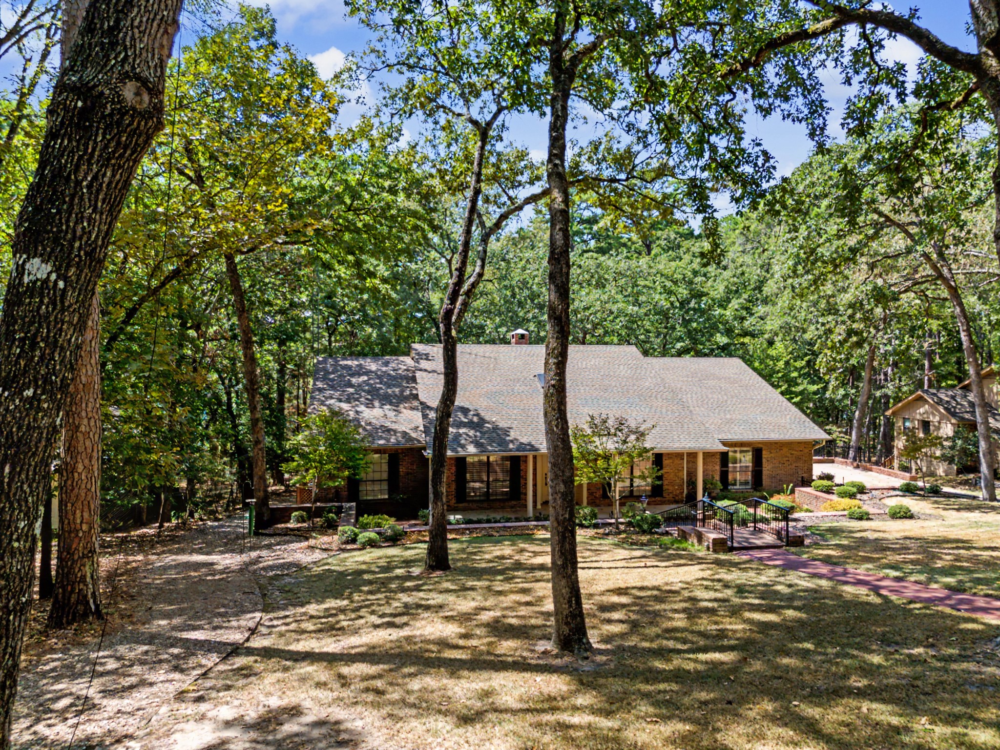 195 Brazos Bend — photo