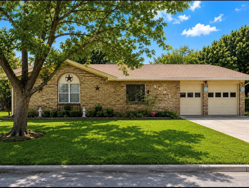4407 Mcarthur Circle — photo