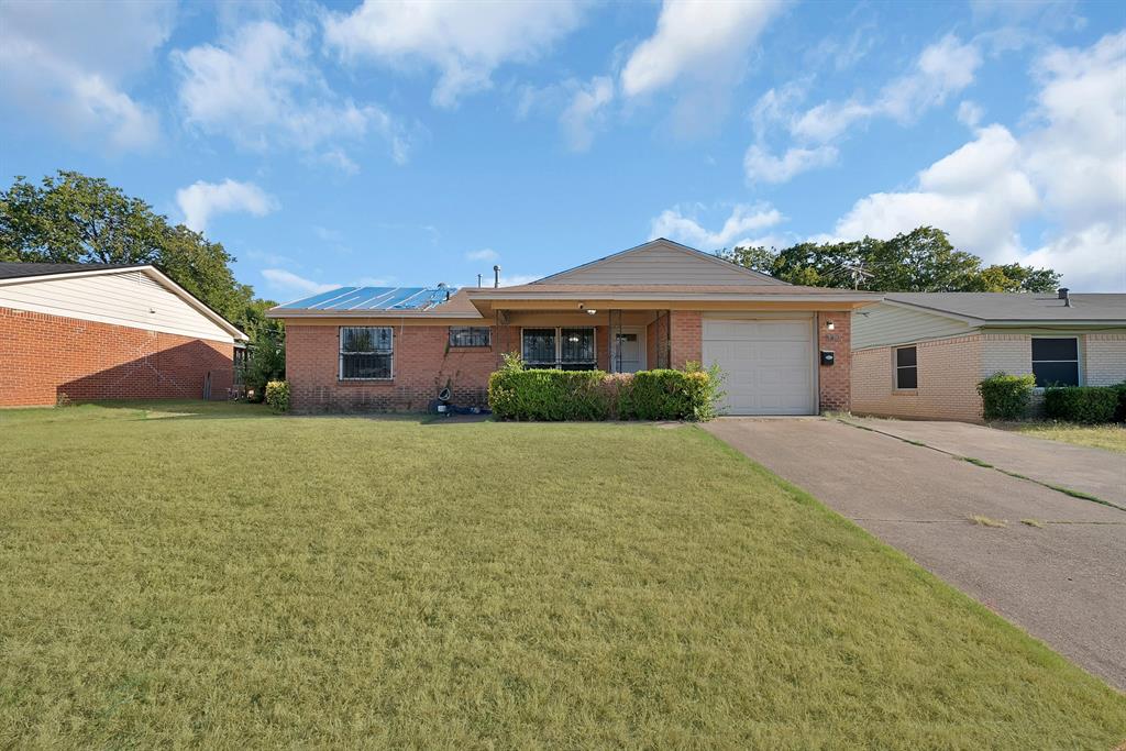 840 Clearwood Drive — photo