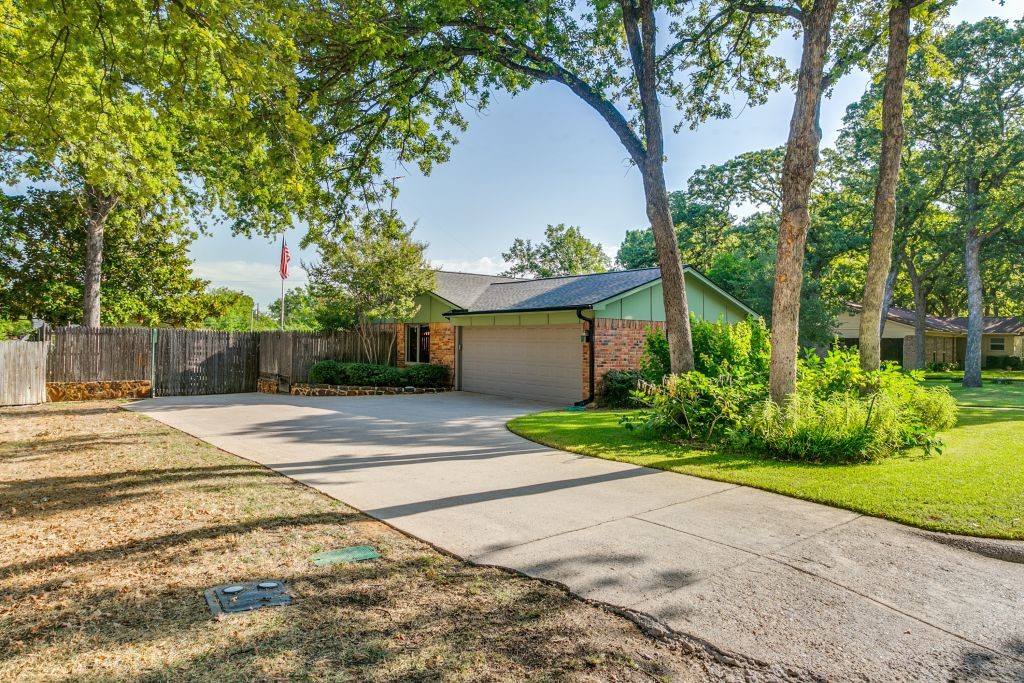 409 Brian Drive, Keller, TX 76248 — photo 2