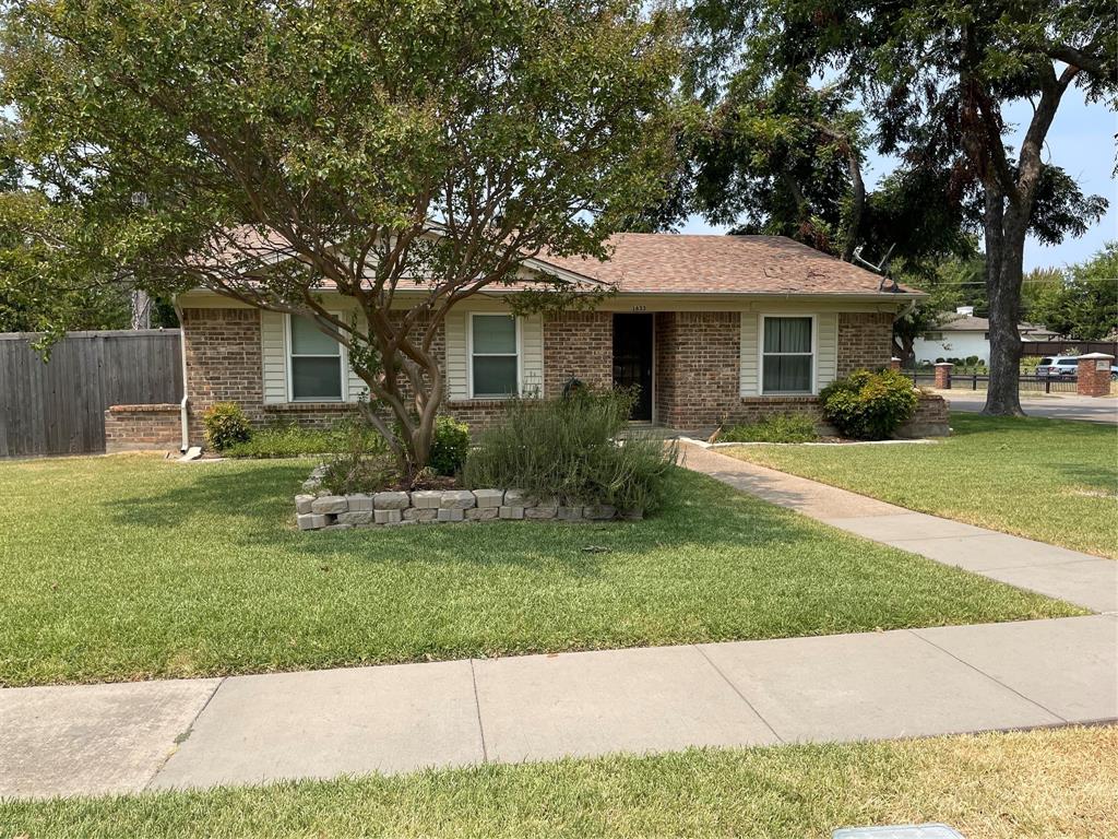 1633 Wisteria Way — photo