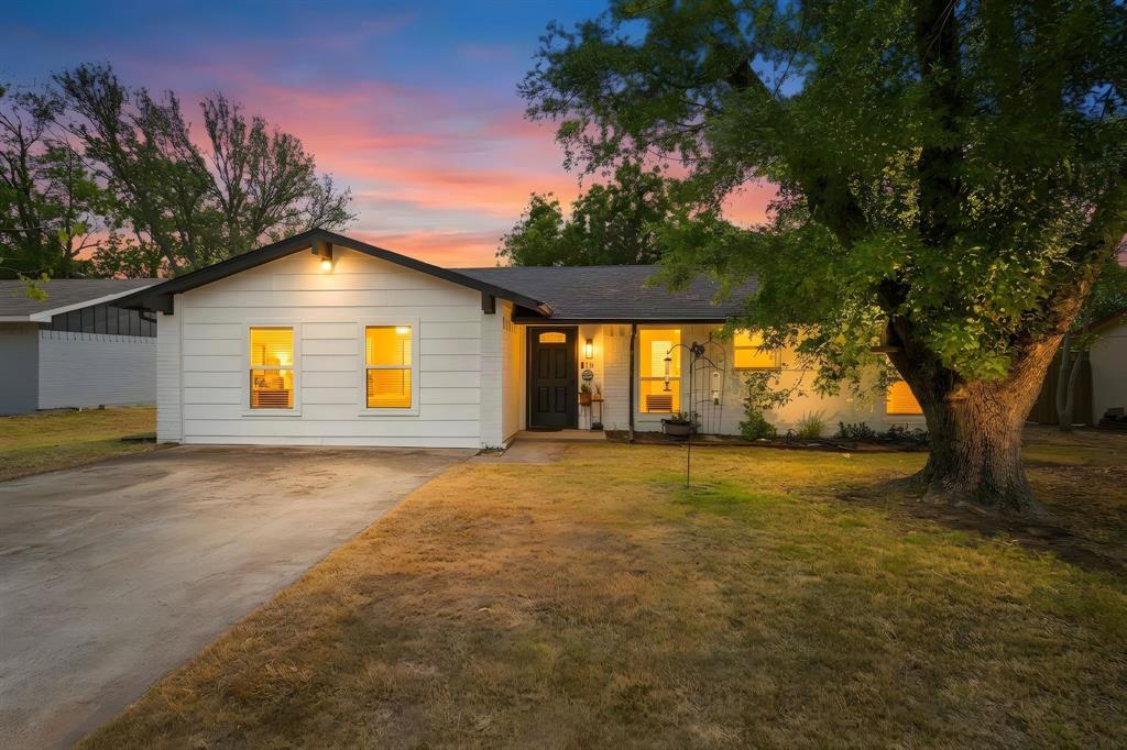 310 Bellaire Drive — photo