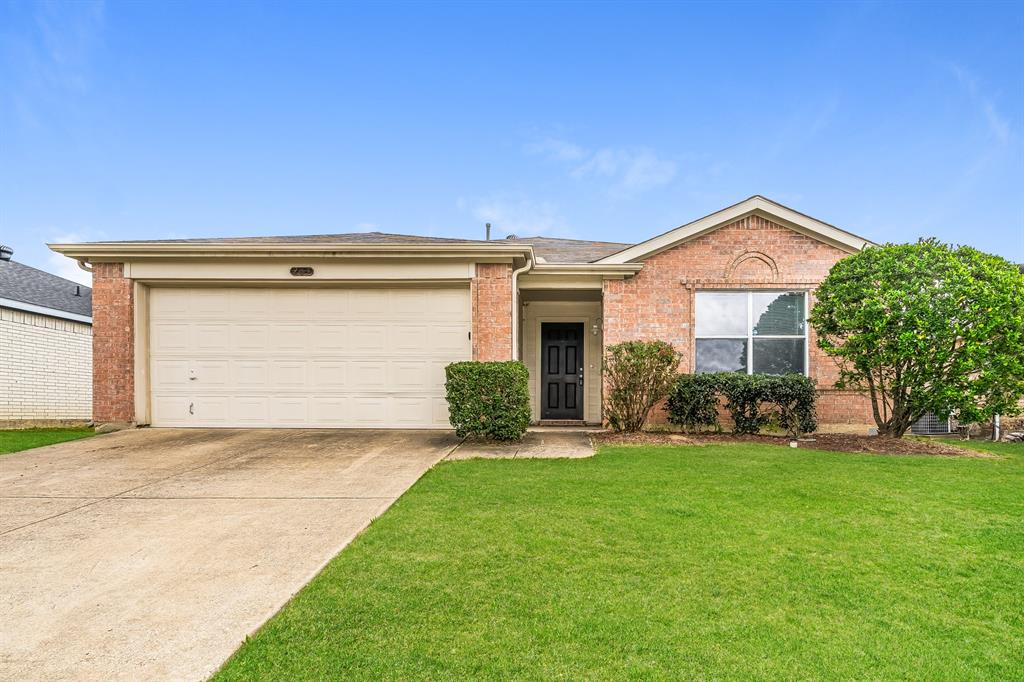 207 Prentice Drive — photo